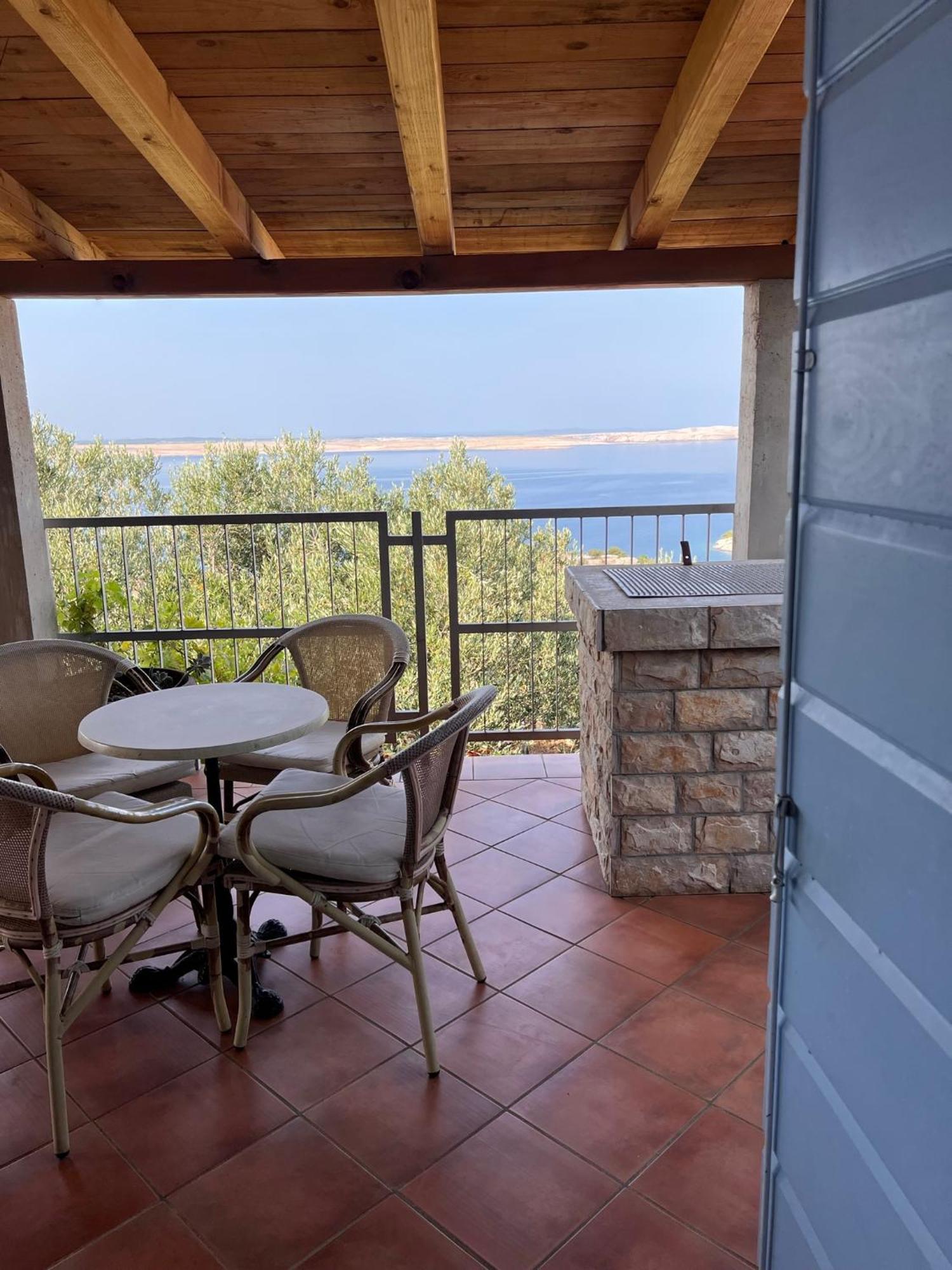 Apartment Zezelj, Tribanj Kruscica Bagian luar foto